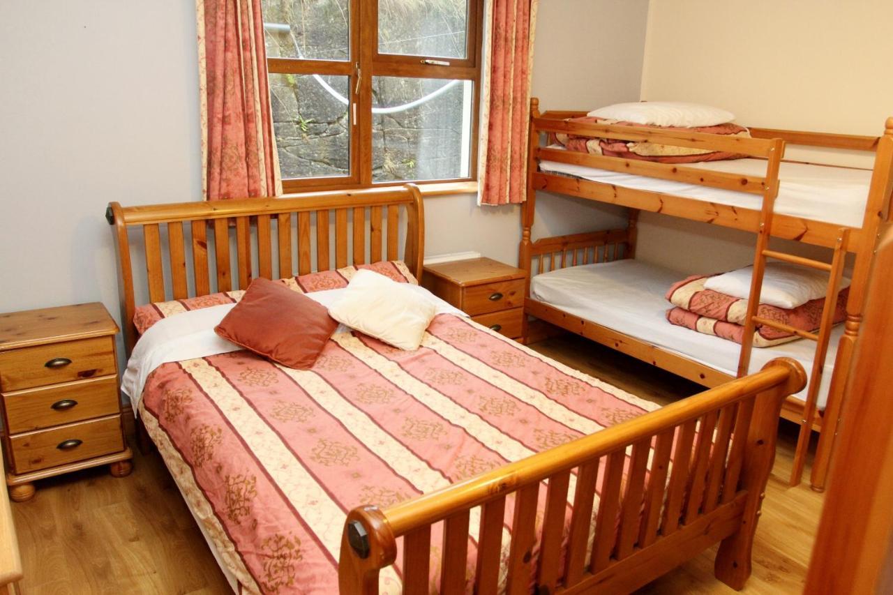 Clare'S Rock Self-Catering Accommodation Carron 外观 照片