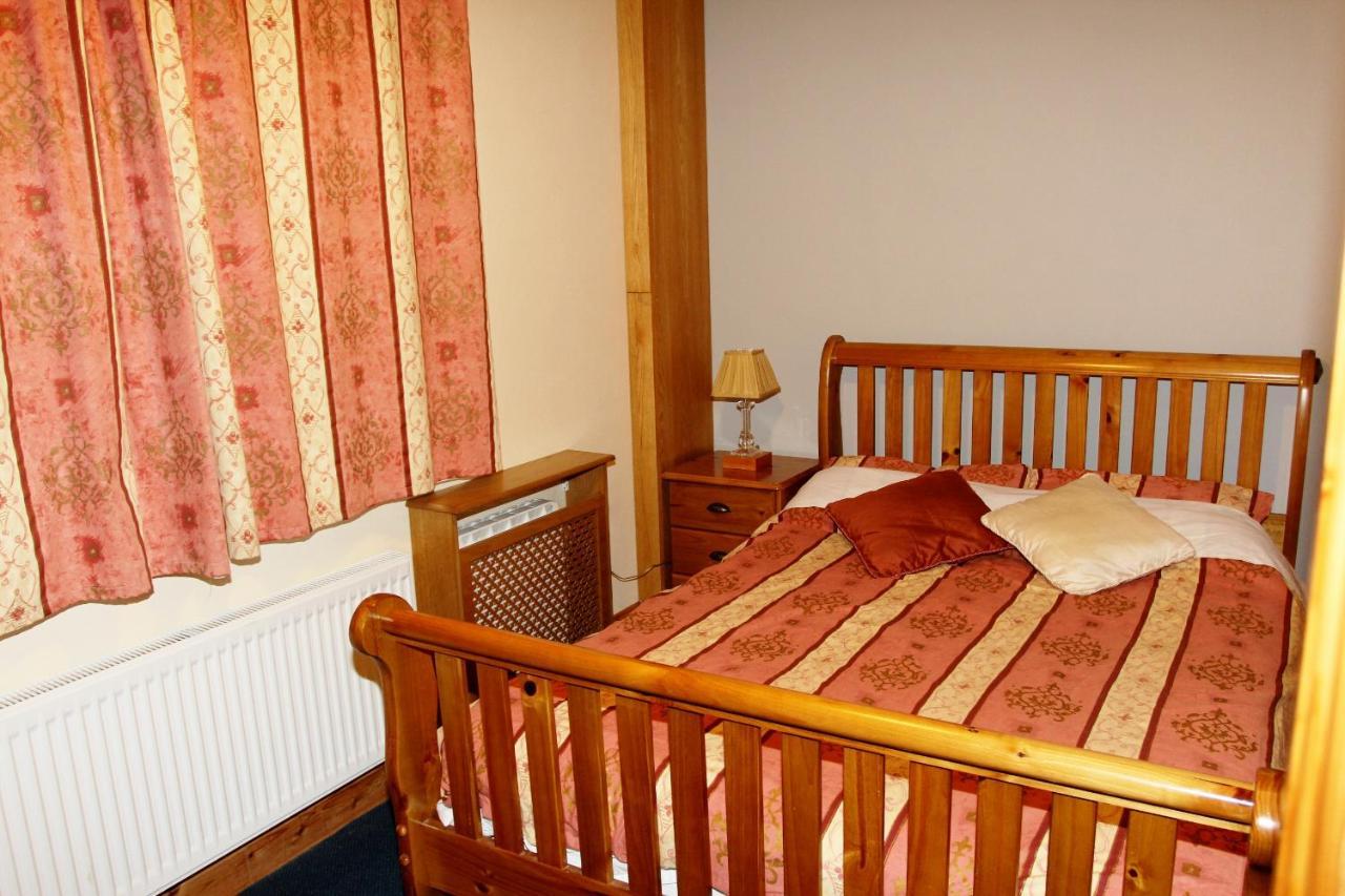 Clare'S Rock Self-Catering Accommodation Carron 外观 照片
