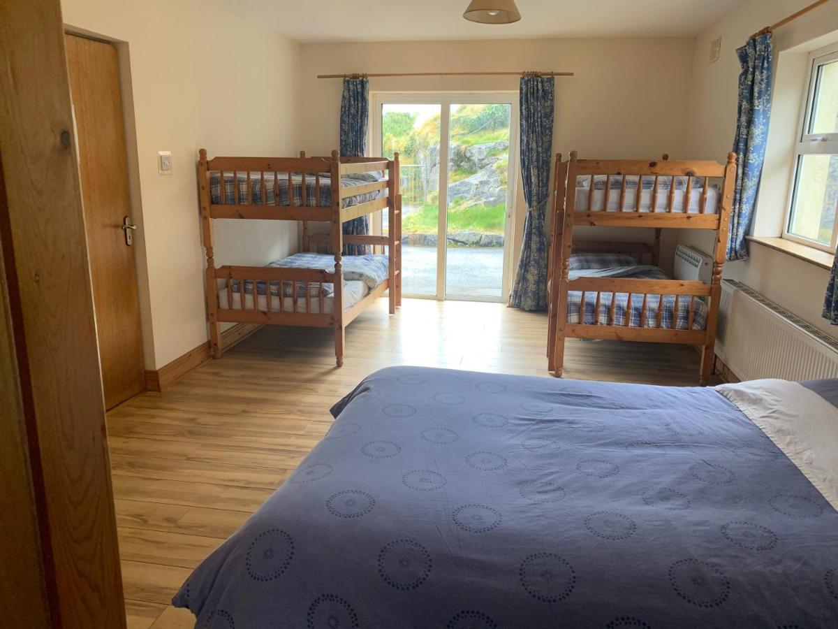 Clare'S Rock Self-Catering Accommodation Carron 外观 照片
